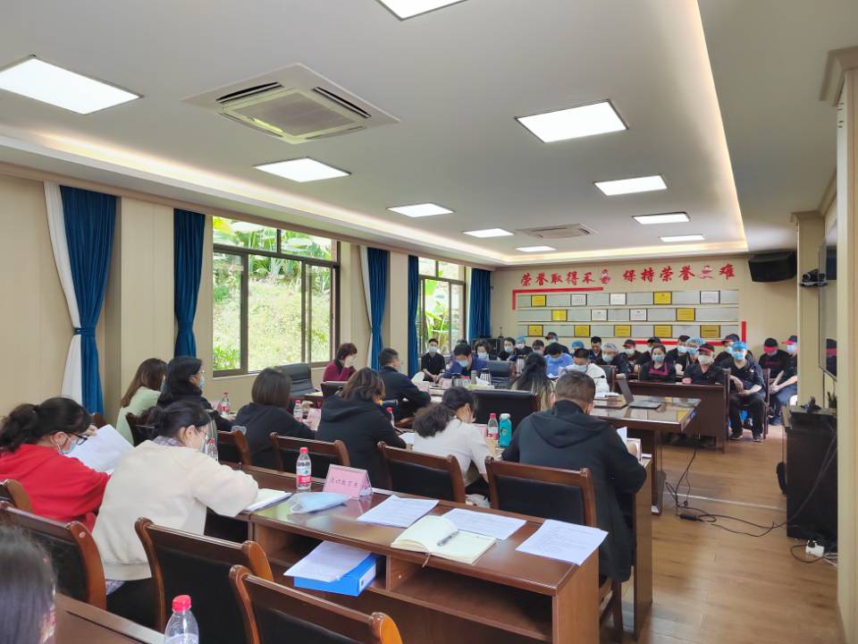 123F727519036B46D87E432B770861C7