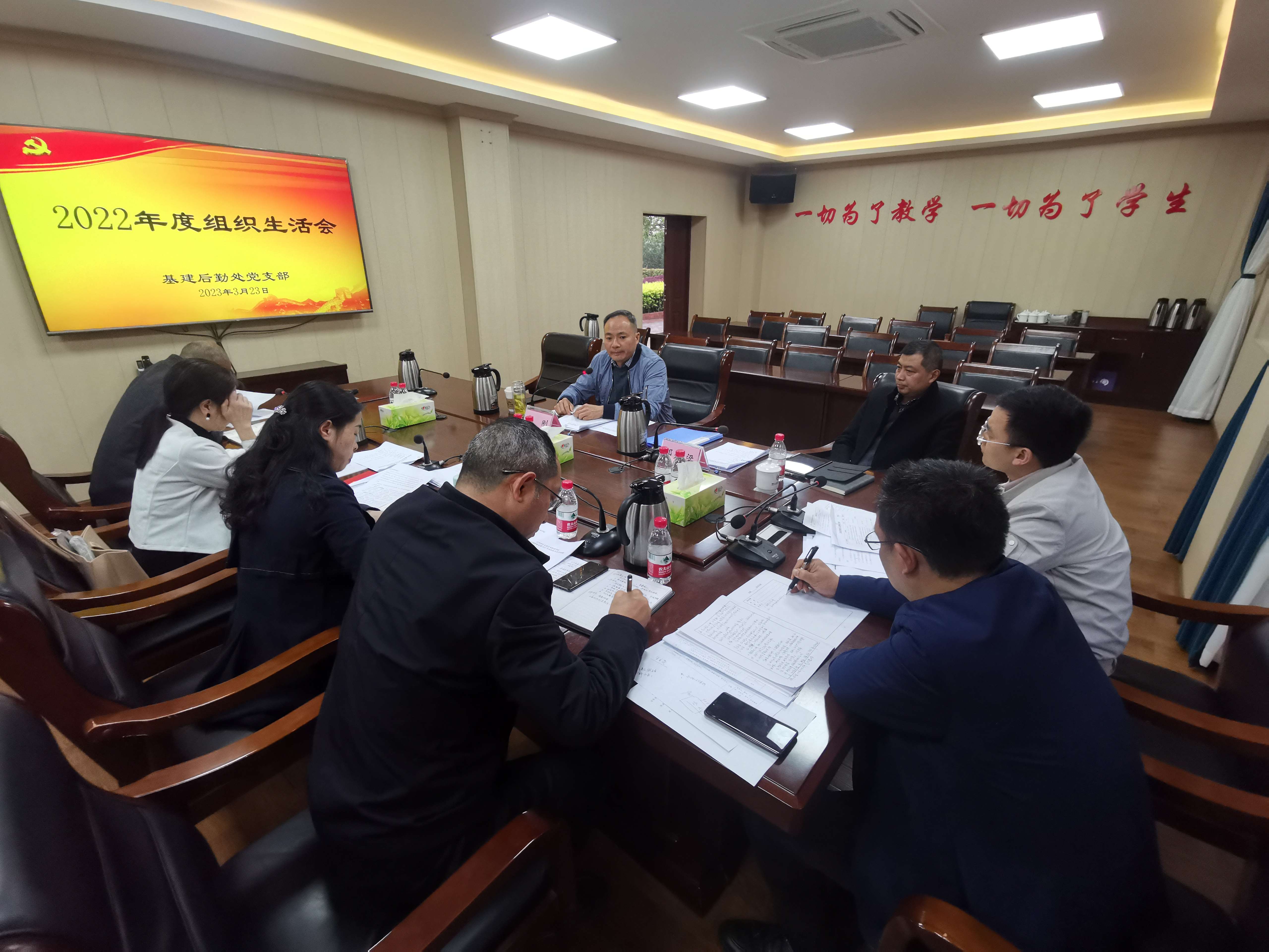 bfde25a85a16be0109cab6c4f3510ad(1)