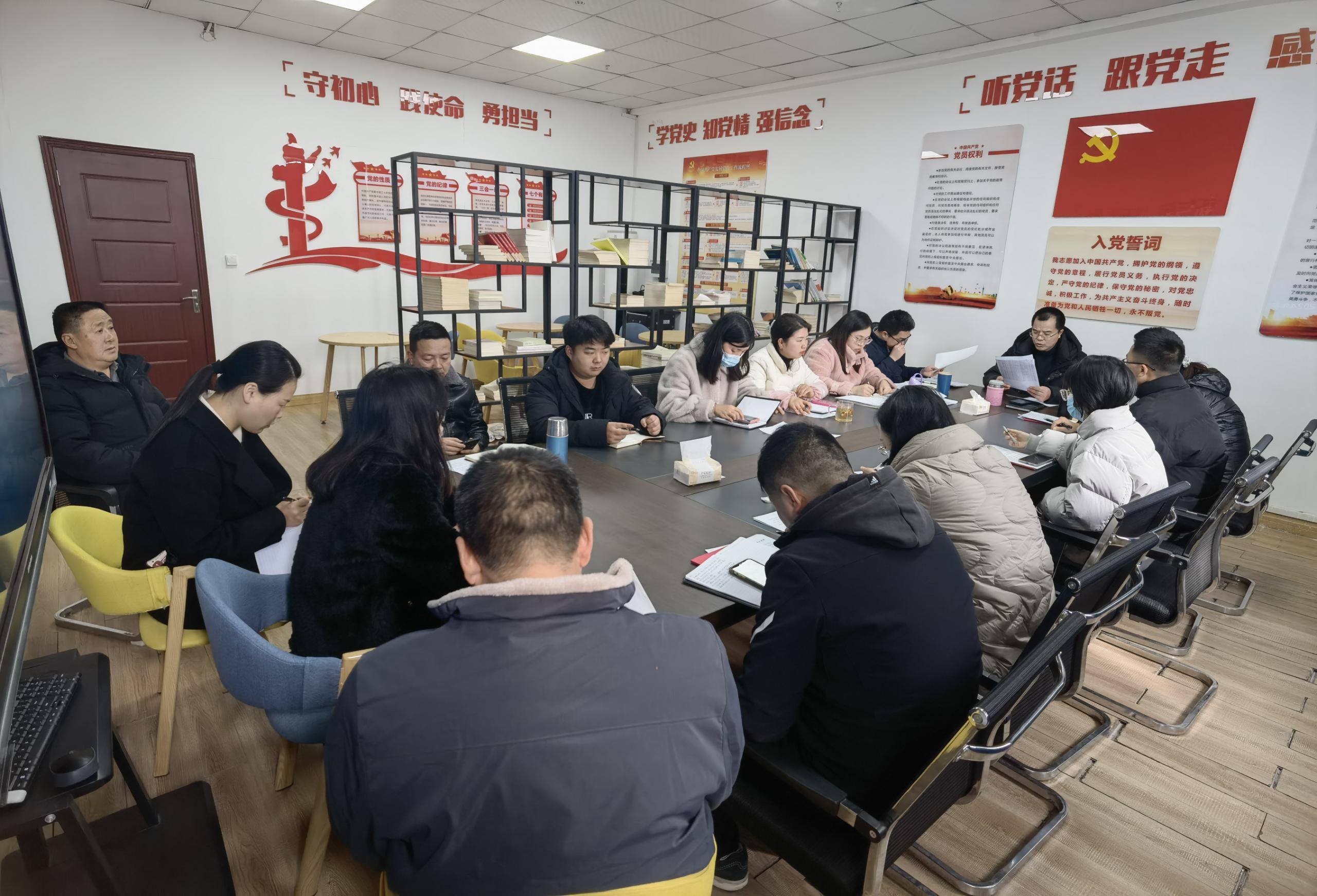 adf6c09ba5dcce41e71fe9b6348bb935(1) adf6c09ba5dcce41e71fe9b6348bb935(1)